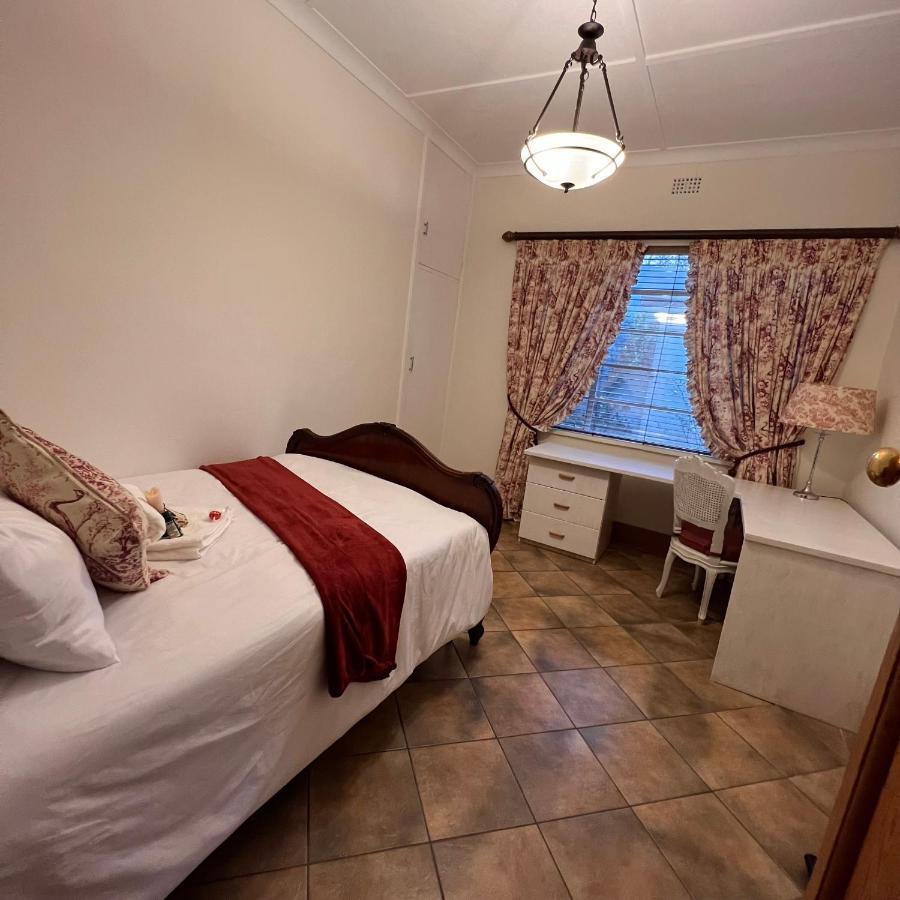 Peaceful@Swansea In Rosebank-Parkwood Apartment โจฮันเนสเบิร์ก ภายนอก รูปภาพ