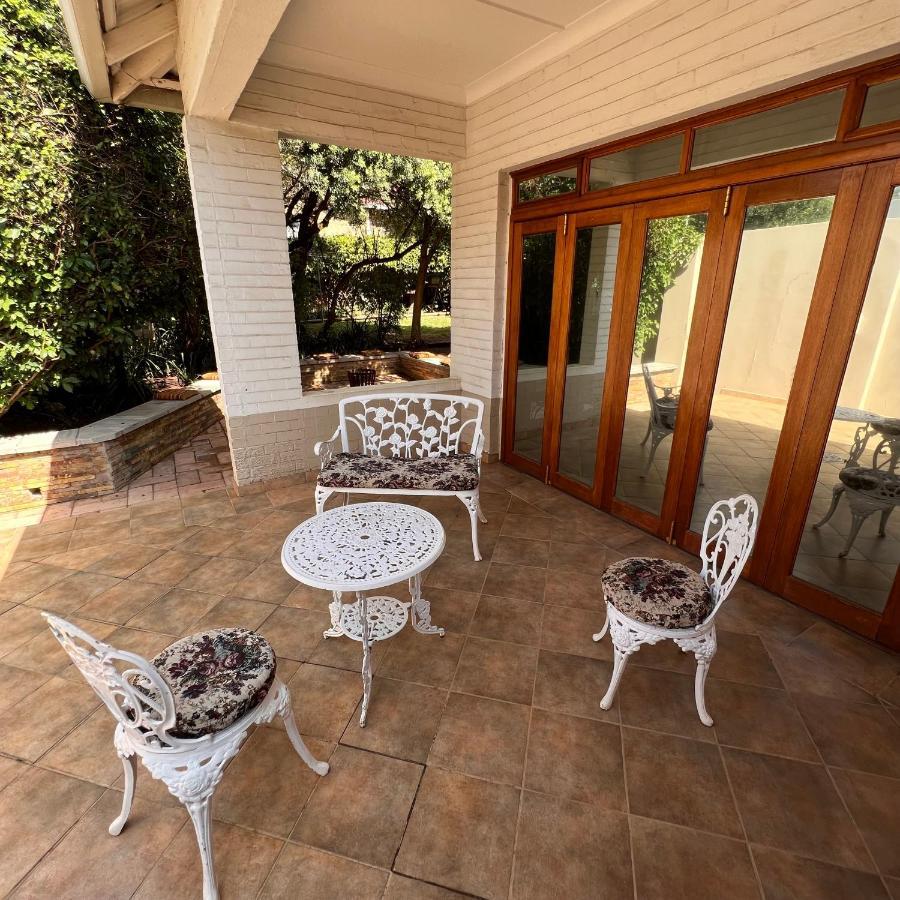 Peaceful@Swansea In Rosebank-Parkwood Apartment โจฮันเนสเบิร์ก ภายนอก รูปภาพ